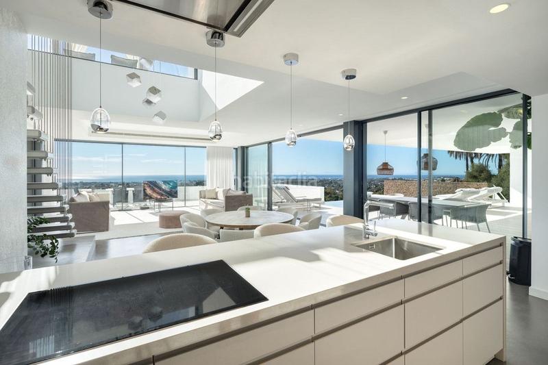 Foto f91d8c8b-c2b6-4f5c-8040-b4e52310f1ba. Chalet with pool in La Quinta Benahavís