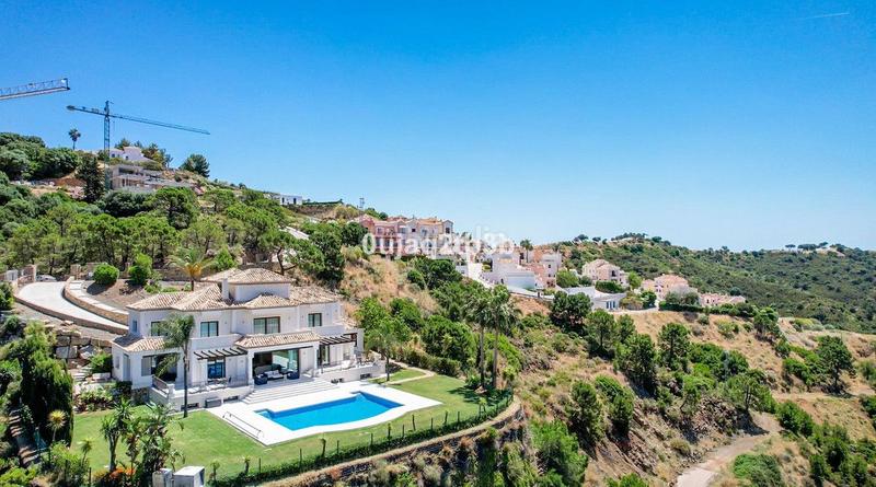 Foto fa0cb351-252f-4a81-adbf-94c236b509ac. Chalet con piscina in Montemayor - Marbella Club Benahavís