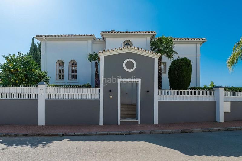 Foto 048aa2ef-70ca-4b55-8aa0-3e15c89abf4a. Chalet con riscaldamento piscina in Divina Pastora Marbella
