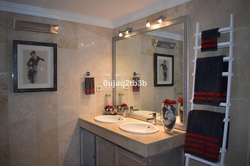 Foto 76f331a9-d265-4511-b6cd-37c425baa5c1. Casa amb piscina a Aloha Marbella