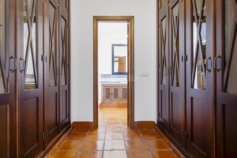 Foto a8e65252-c850-43ee-ba26-8074e152c7d6. Casa adosada en Los Monteros Marbella