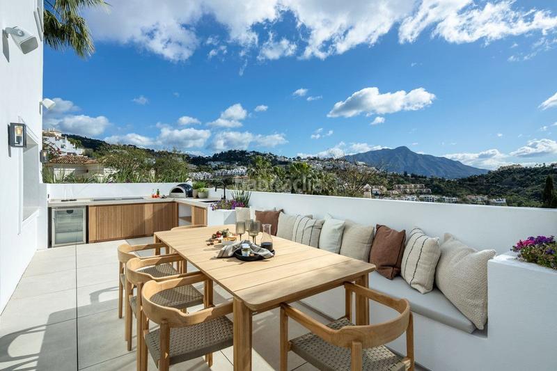 Foto 0d639b92-3af8-45b8-8d49-851a3e50ee6e. Chalet con riscaldamento piscina in los arqueros - puerto del almendro Benahavís