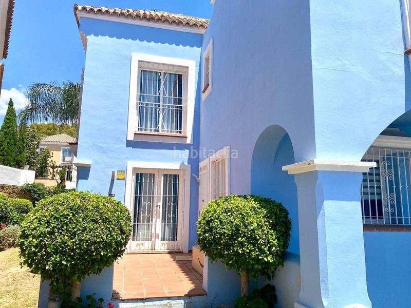 Foto 5be0a2a9-1c37-48e2-b081-b18579168d00. Casa adosada en Los Naranjos Marbella