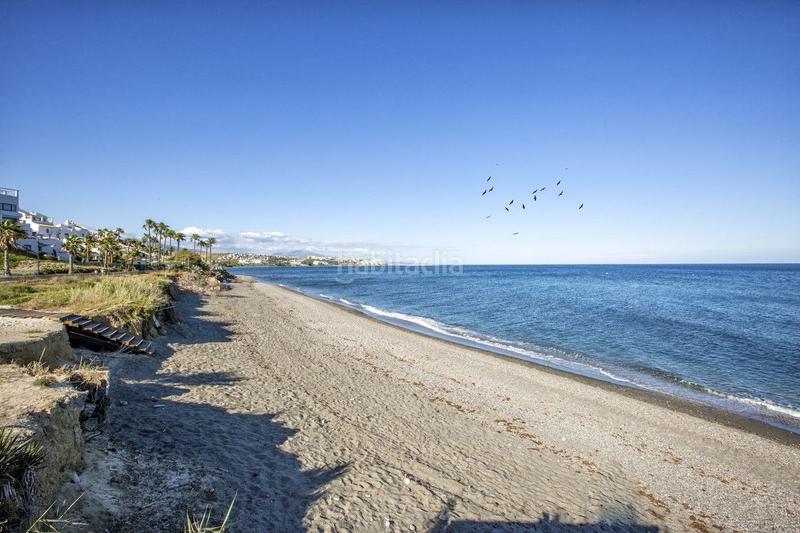 Foto e6d922d9-17ff-4e4b-8c35-b500d79014a5. Apartment with heating pool in Guadalobón Estepona