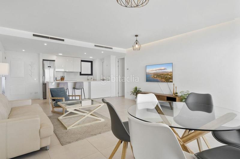 Foto d867dc51-0aab-4ad1-8f52-7eb15e6f1af6. Appartement avec chauffage piscine dans Las Gaviotas - Carvajal Fuengirola