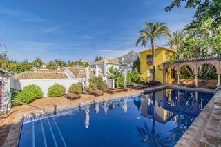 Semi detached house in Divina Pastora