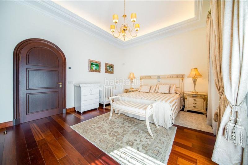 Foto f6f0f775-376b-43ca-b403-e88425b41b3e. Chalet with heating pool in Guadalmina Baja Marbella