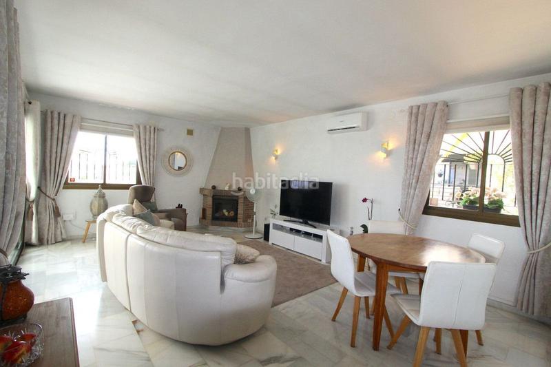 Foto 11d652e1-14c4-47f1-b13f-fc6f8b310276. Chalet avec chauffage piscine dans Almayate Bajo