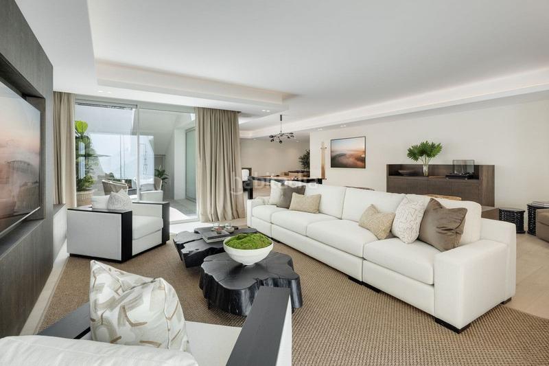 Foto 51bb2750-e305-417b-99de-36f431a41a42. Chalet en Divina Pastora Marbella