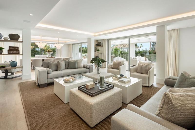 Foto e781caa2-80b4-4c93-9081-edad9939e00e. Chalet en Divina Pastora Marbella