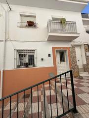 Casa adossada a Centro