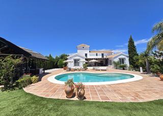 Chalet in Santa María