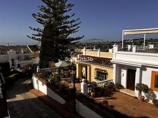 Casa adossada a Nueva Andalucía centro