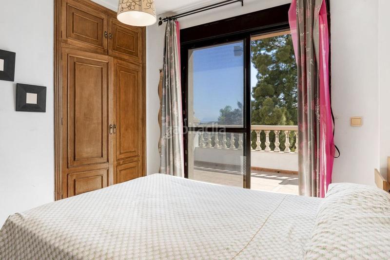 Foto 465b678e-79e2-4670-ab3a-9c7c3d6b268b. Chalet en Centro Estepona