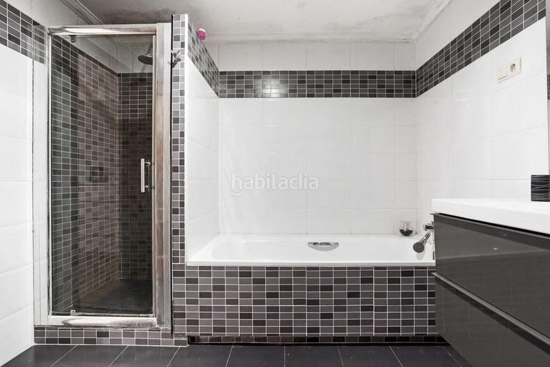 Foto f83f40a4-1f67-4aaf-b7a5-a5948fea3f1b. Chalet en Centro Estepona