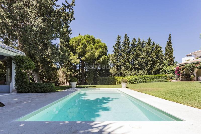 Foto 71eb2f31-42d3-426d-8472-36a935eec911. Chalet con piscina in Calahonda Mijas