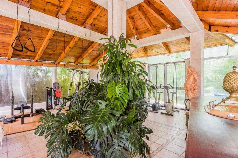 Foto da8e3b13-d915-48bd-ad35-da763539cfb6. Chalet en El Rosario - Ricmar Marbella