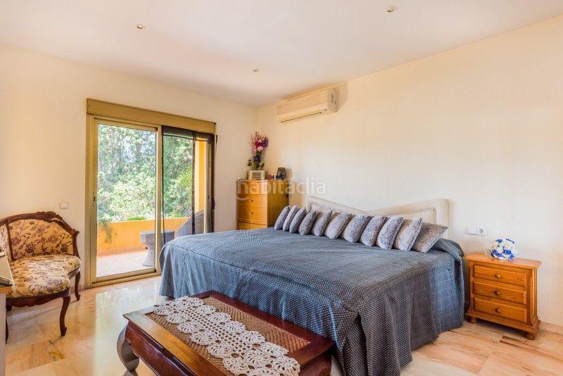 Foto 10e01bdb-63aa-42fd-9aa2-c358a47aa920. Chalet con piscina in El Rosario - Ricmar Marbella