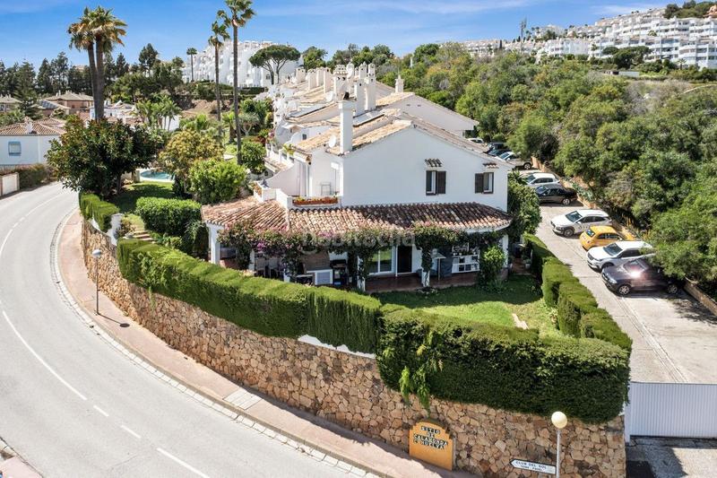 Foto 0907c3f7-306a-4c55-aebc-72a300a37e6a. Casa en Calahonda Mijas