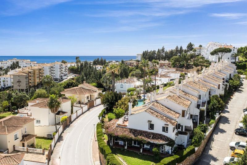 Foto 1d016a63-b0a8-4ab5-9a16-fd97d99c866a. Casa en Calahonda Mijas
