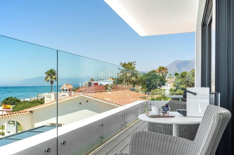 Foto b2968614-f12c-42fc-8deb-26c0df4ab0a5. Chalet en Costabella Marbella