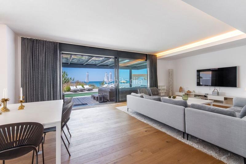 Foto acd5074a-3353-4756-a17c-93696416023a. Chalet con piscina in Costabella Marbella