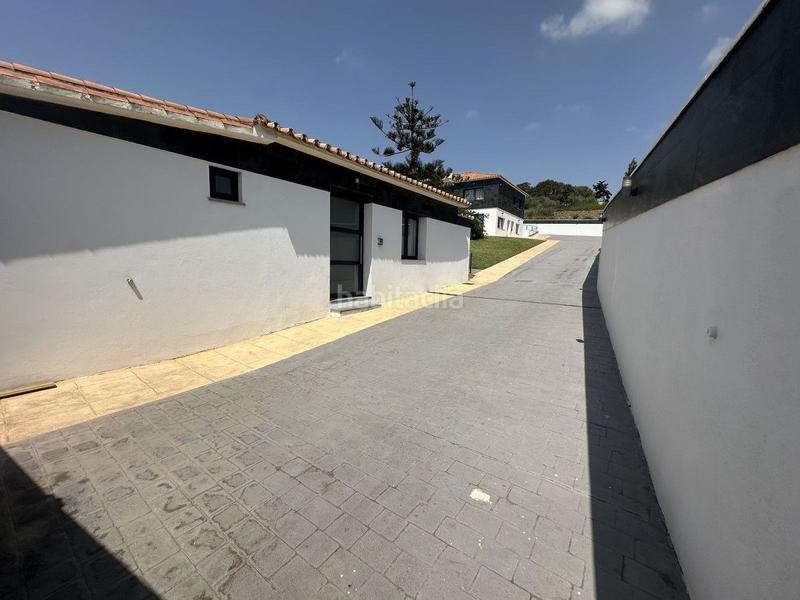 Foto b703d2e9-a13e-403d-9a6b-e60c12f2fbdb. Chalet en El Faro de Calaburra - Chaparral Mijas