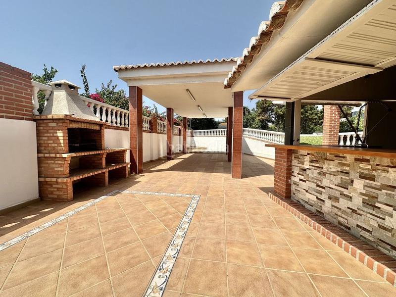 Foto c63365dd-5b49-44cf-8c41-3c0be7a68ef1. Chalet en El Faro de Calaburra - Chaparral Mijas