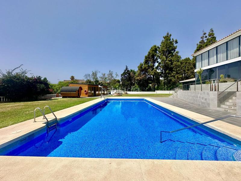 Foto bb33cb67-2de5-4f0a-9f05-8d309bdb0308. Chalet con riscaldamento piscina in El Faro de Calaburra - Chaparral Mijas