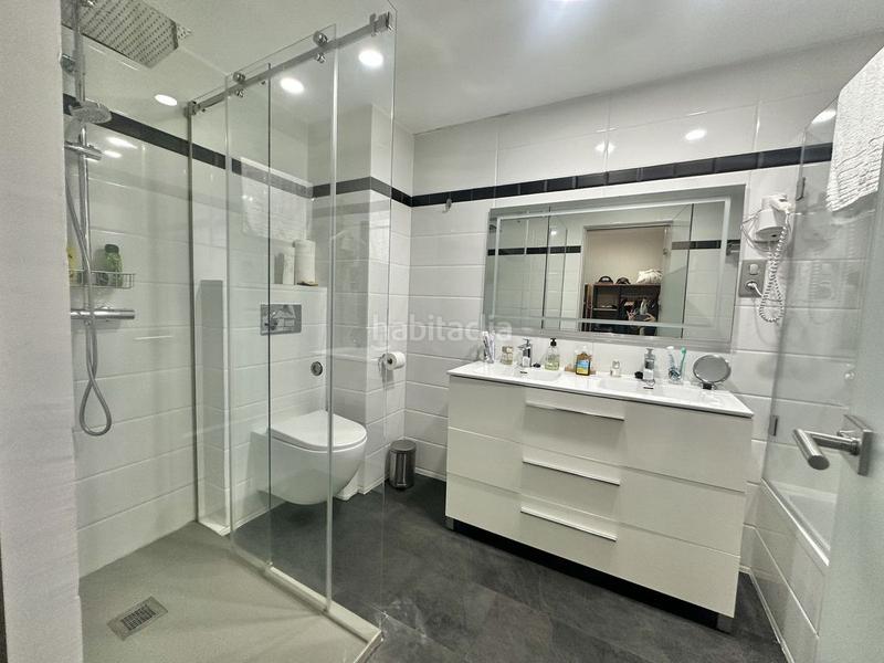 Foto d9cbffb3-21b5-4082-8a89-87620b4d7c8f. Chalet con riscaldamento piscina in El Faro de Calaburra - Chaparral Mijas