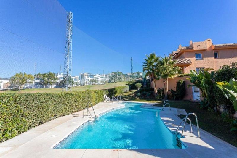 Foto 44651c5d-1635-45d9-82aa-c14aad53d417. Casa en Cabopino - Artola Marbella