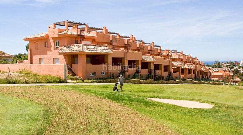 Foto 5c0d08d1-6866-40e5-91ed-b57575455b8d. Casa en Cabopino - Artola Marbella