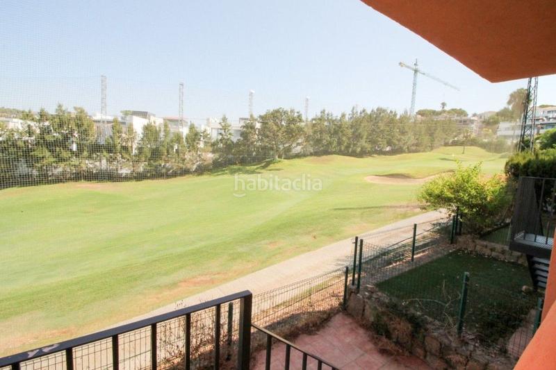Foto e4d1a489-a386-4ef3-a4fc-05ea5e3a2b2f. Casa en Cabopino - Artola Marbella