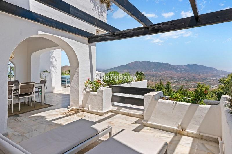 Foto b1a1300d-8c42-4739-a159-de23a10474f6. Apartament amb calefacció piscina a Santa María Marbella
