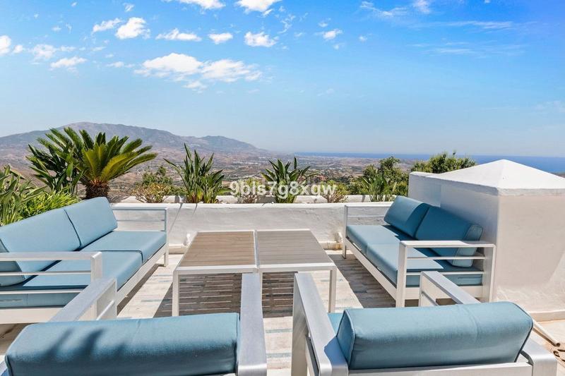 Foto ef54928d-d2cc-4374-af37-e3781d6d3775. Apartamento en Santa María Marbella