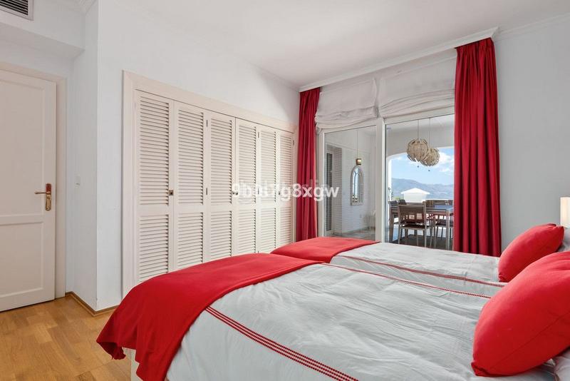 Foto f526a416-535c-488d-9353-ff45c876a73d. Apartamento en Santa María Marbella