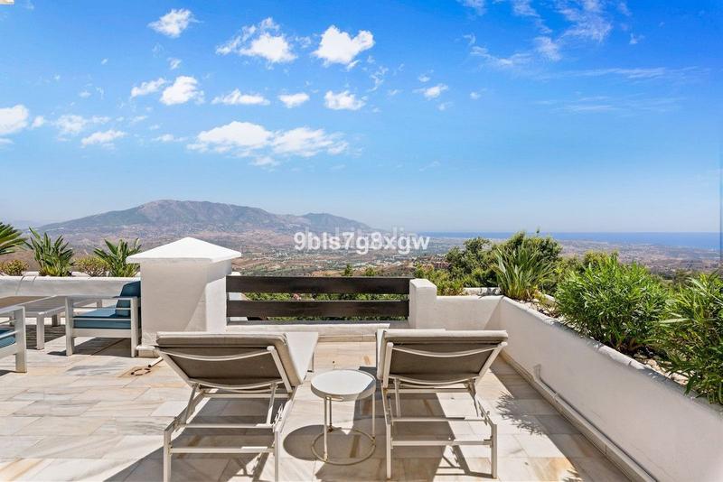 Foto 7ce3c58a-071a-4cd0-80c0-44e0cce0c1b8. Appartement avec chauffage piscine dans Santa María Marbella