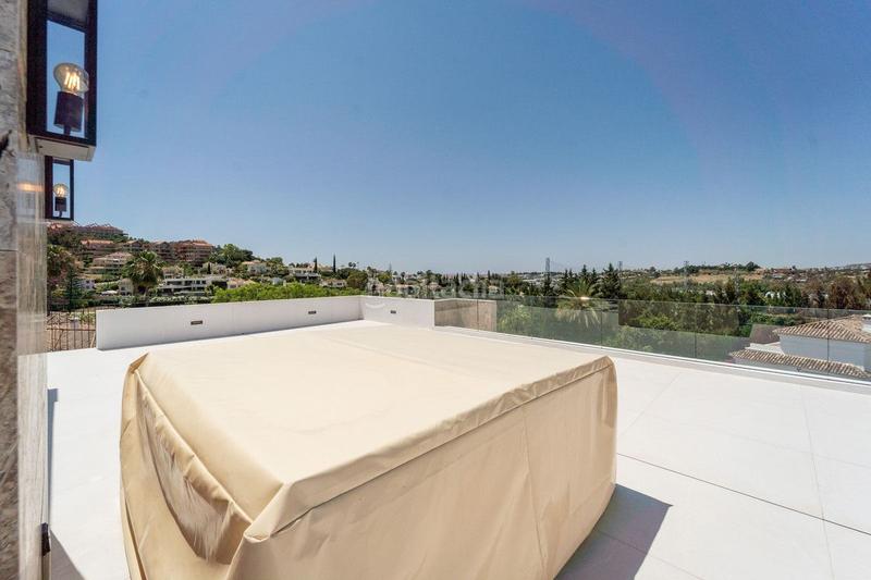 Foto 46a71e0d-14d3-4cf3-a931-80700d387dcf. Chalet en Los Naranjos Marbella