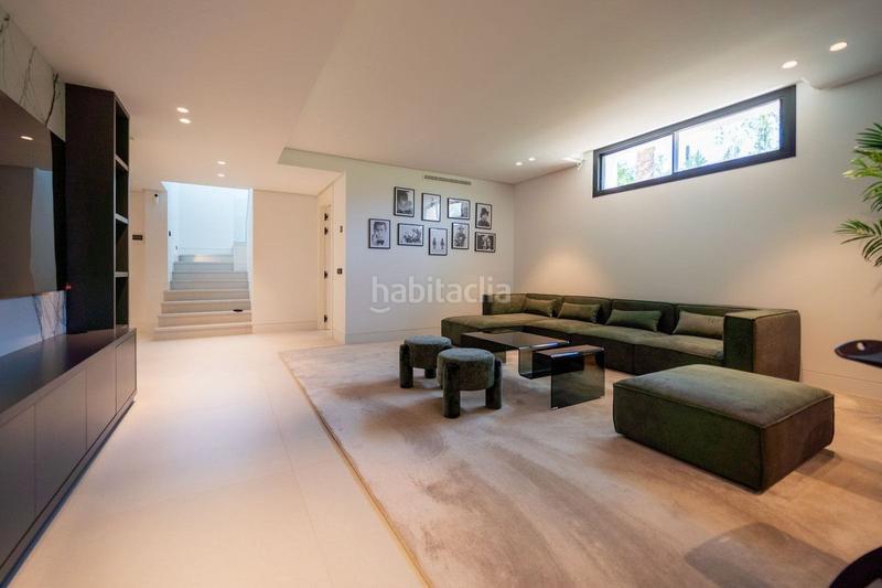 Foto ebb6d8f3-96dd-427e-8ecd-d18600794657. Chalet en Los Naranjos Marbella