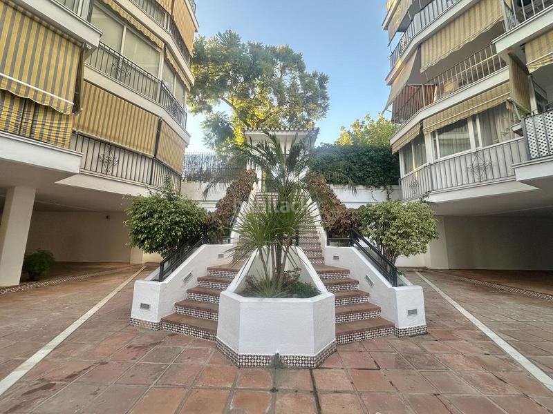 Foto 284af612-38a0-4d05-a78e-9c9411a3f1ca. Apartament amb piscina a Playa Bajadilla - Puertos Marbella