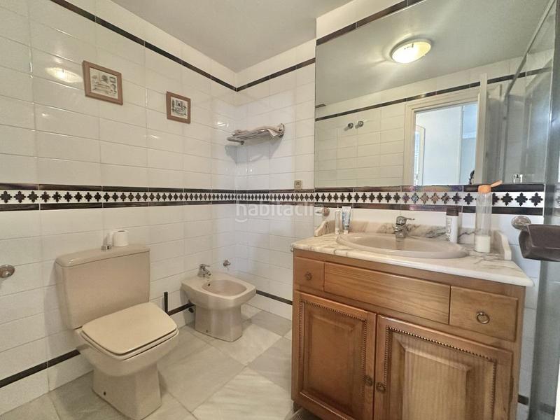 Foto 31a40634-d5da-45c5-9c8d-e751bd13d0e9. Apartament amb piscina a Playa Bajadilla - Puertos Marbella