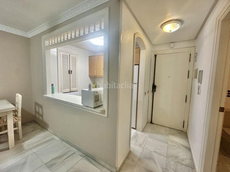 Foto 56fb967d-2dc4-49e9-875a-02aa95a5662a. Apartament amb piscina a Playa Bajadilla - Puertos Marbella