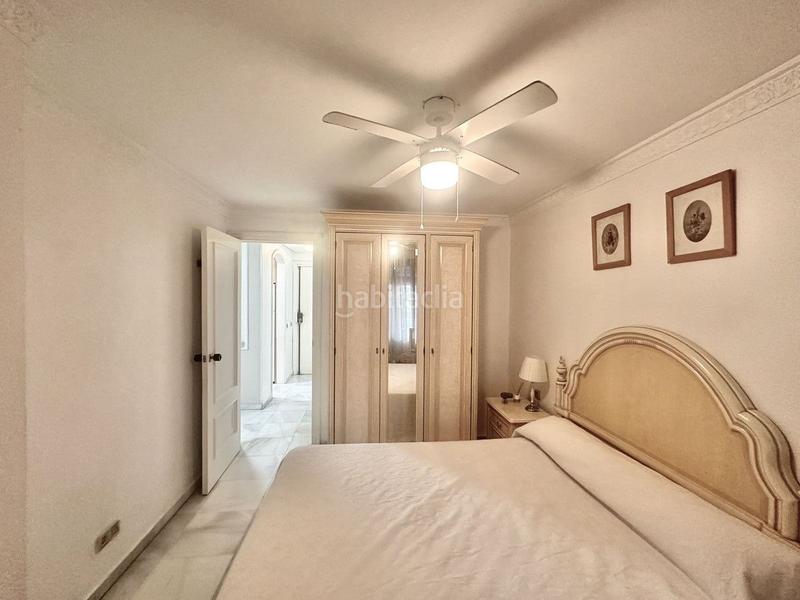 Foto a5d9797c-d21d-485e-8c31-095f495ecf35. Apartament amb piscina a Playa Bajadilla - Puertos Marbella