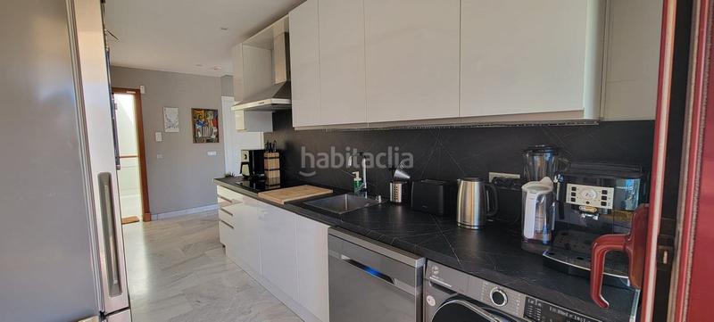 Foto 2e1e9698-c964-4099-b0ec-d496f04d59f9. Àtic amb aparcament piscina a Los Flamingos Benahavís