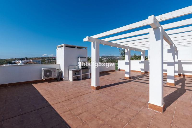 Foto 7199924b-0991-4260-9a79-8de2a20484ea. Apartament amb calefacció piscina a Centro Estepona