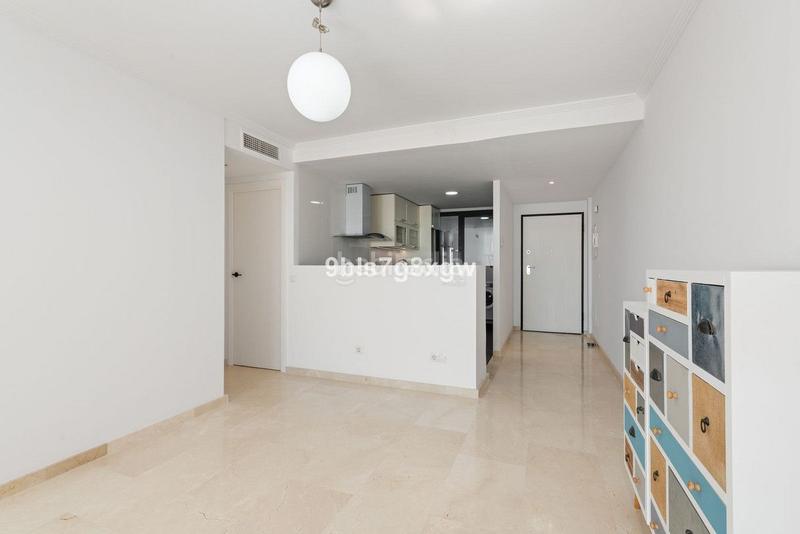 Foto 07c01f14-5349-4b59-93b5-d0cbecd0f793. Apartamento en Centro Estepona