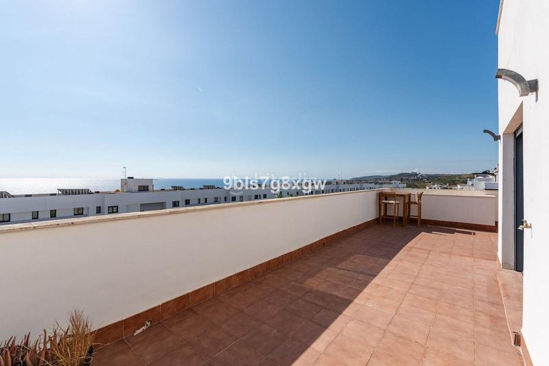 Foto 38a76f24-11a8-47d0-a9b2-569d36ffd2d6. Apartment with heating pool in Centro Estepona