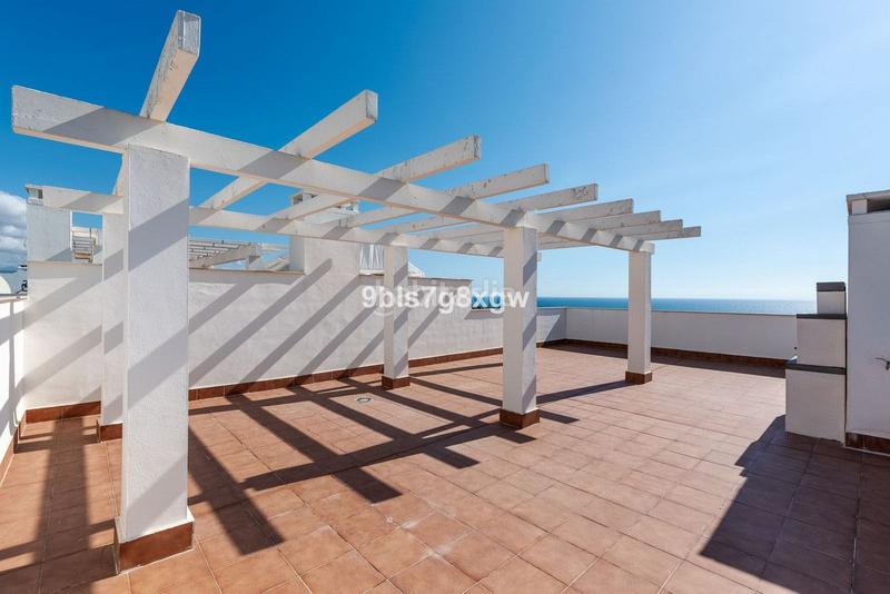 Foto 4210937c-ba47-49bd-8320-235407ff77d0. Appartement mit heizung pool in Centro Estepona