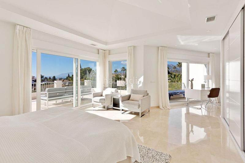 Foto 2e2ca661-8559-42b6-8f90-50582f63cf6c. Chalet with heating pool in El Rosario - Ricmar Marbella