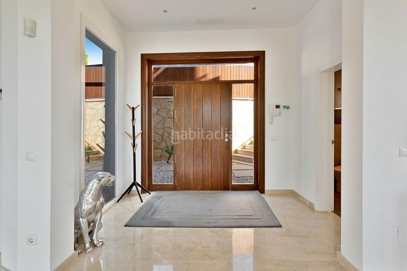 Foto 80ce0517-cf02-42b5-b6cc-357aa700edeb. Chalet with heating pool in El Rosario - Ricmar Marbella